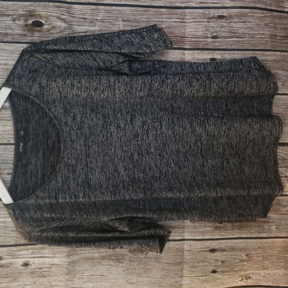 Women's pullover blouse